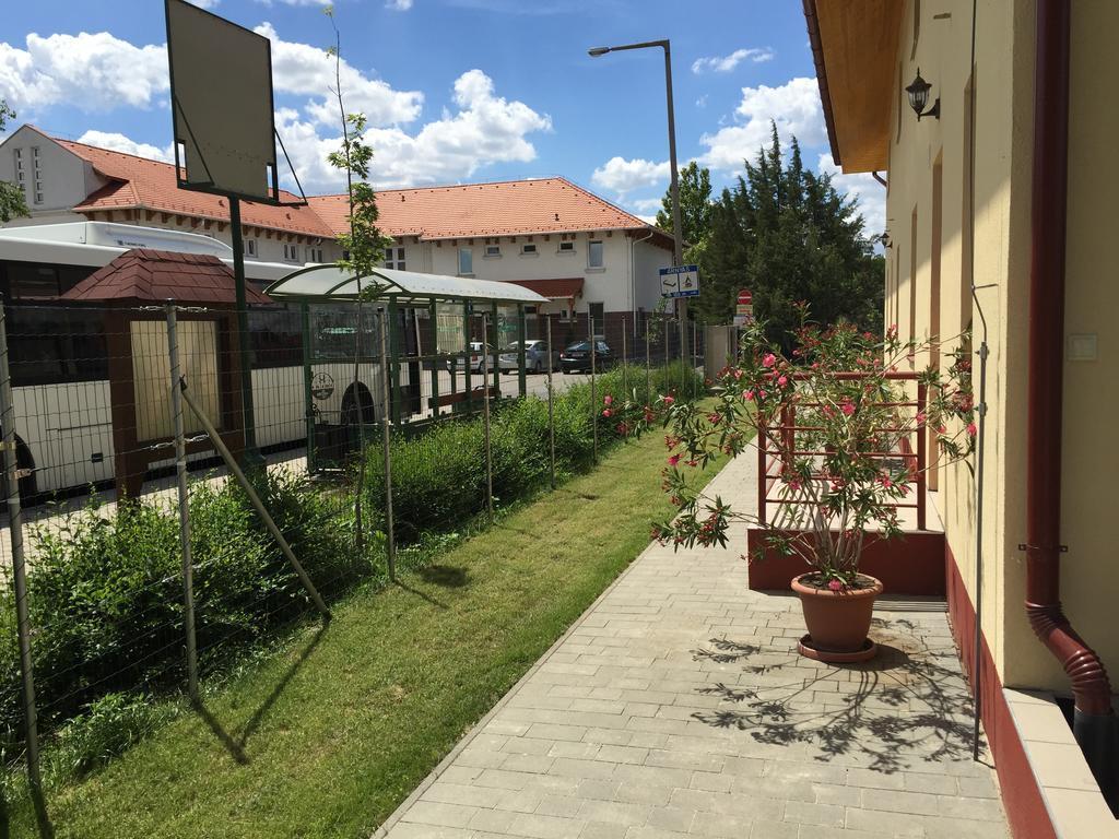 Aqua Thermal Soterapia Es Apartmanhaz Püspökladány Pokoj fotografie