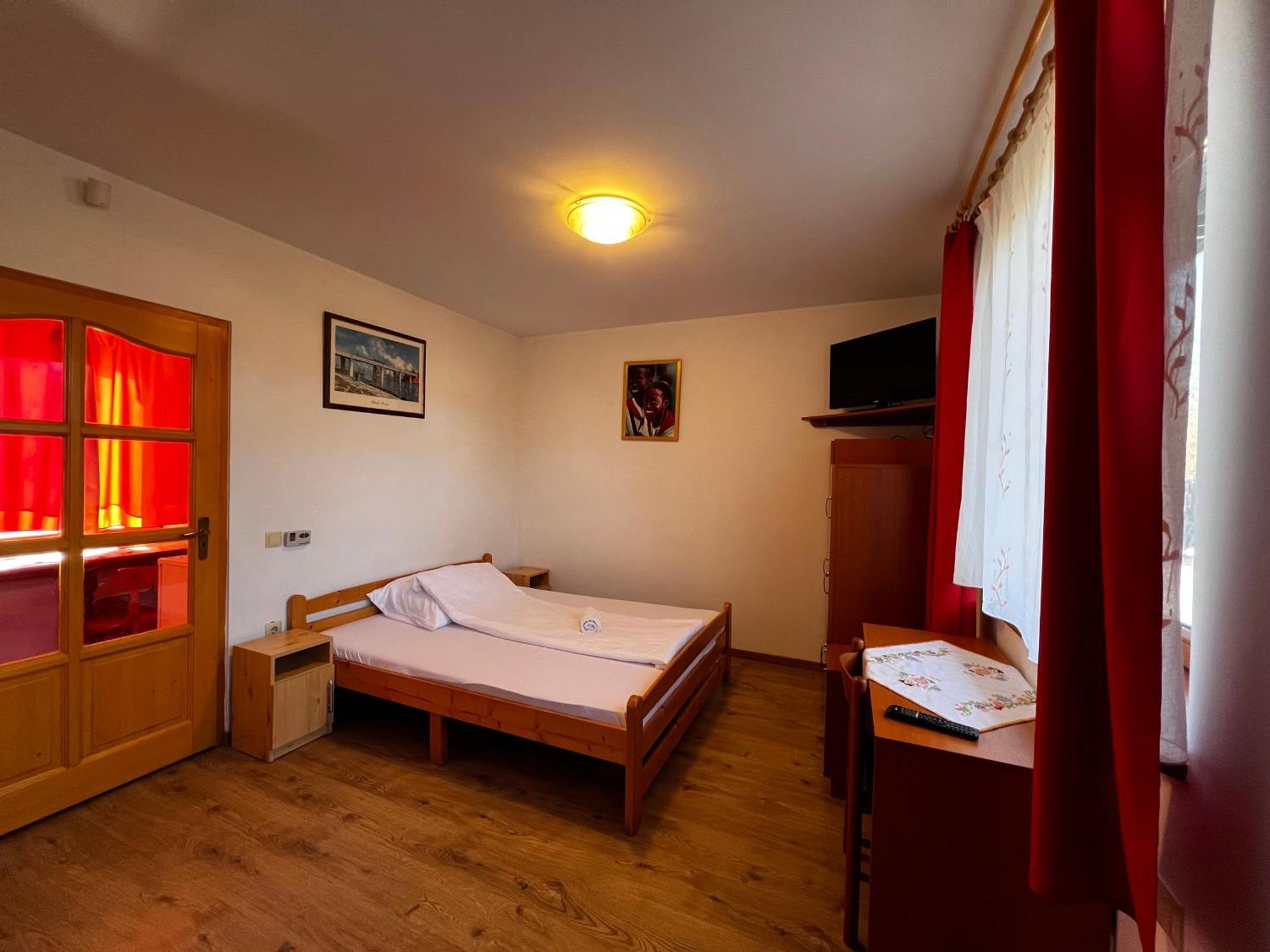 Aqua Thermal Soterapia Es Apartmanhaz Püspökladány Exteriér fotografie